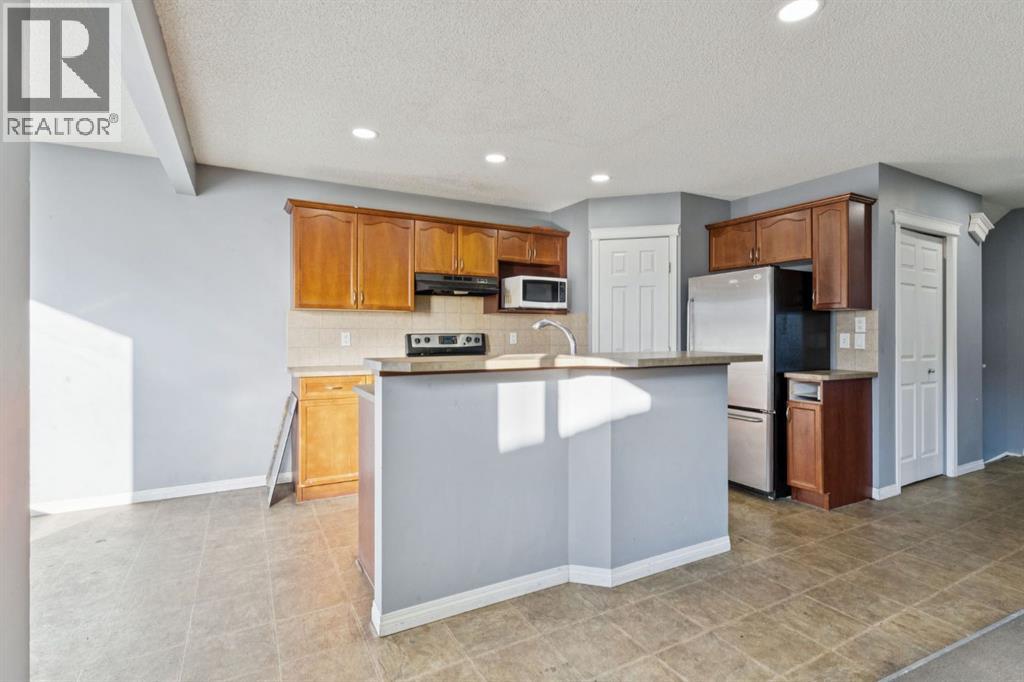 8454 Saddleridge Drive Ne, Calgary, Alberta  T3J 5H8 - Photo 8 - A2269267