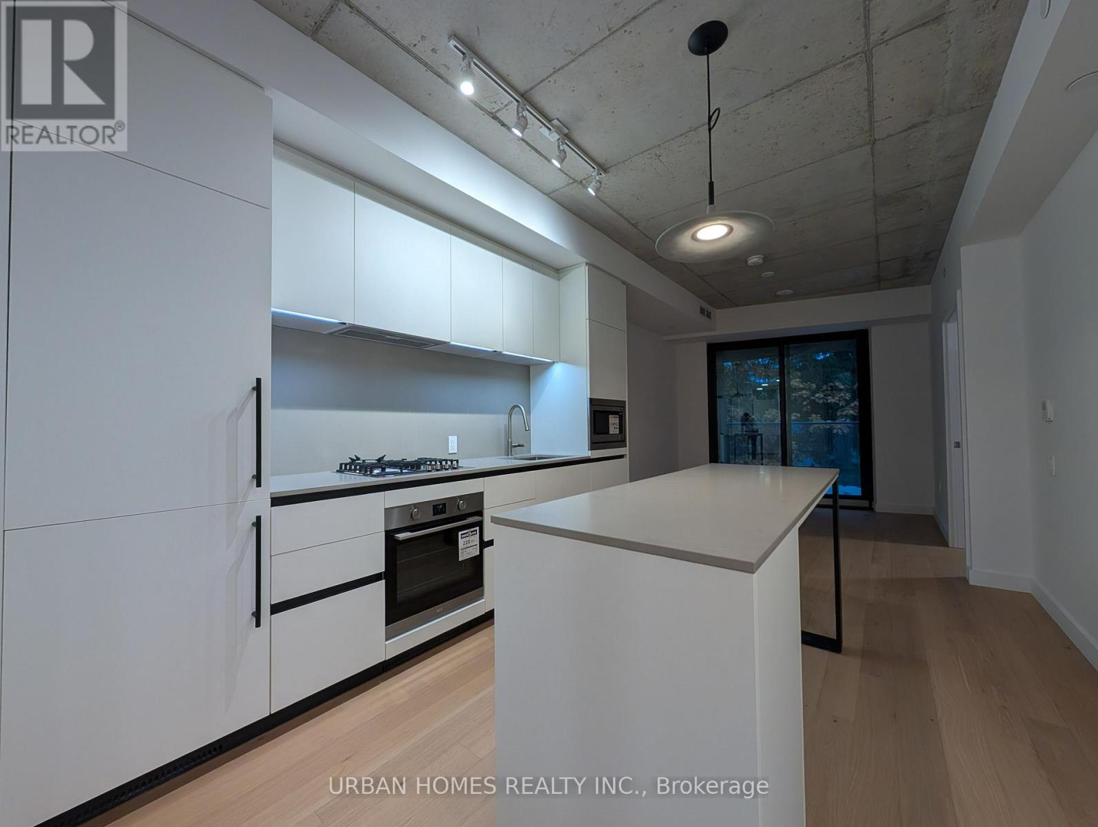 413 - 1720 Bayview Avenue, Toronto, Ontario  M4G 3C4 - Photo 3 - C12526968