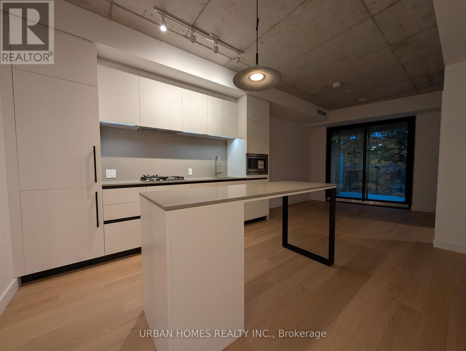 413 - 1720 Bayview Avenue, Toronto, Ontario  M4G 3C4 - Photo 5 - C12526968