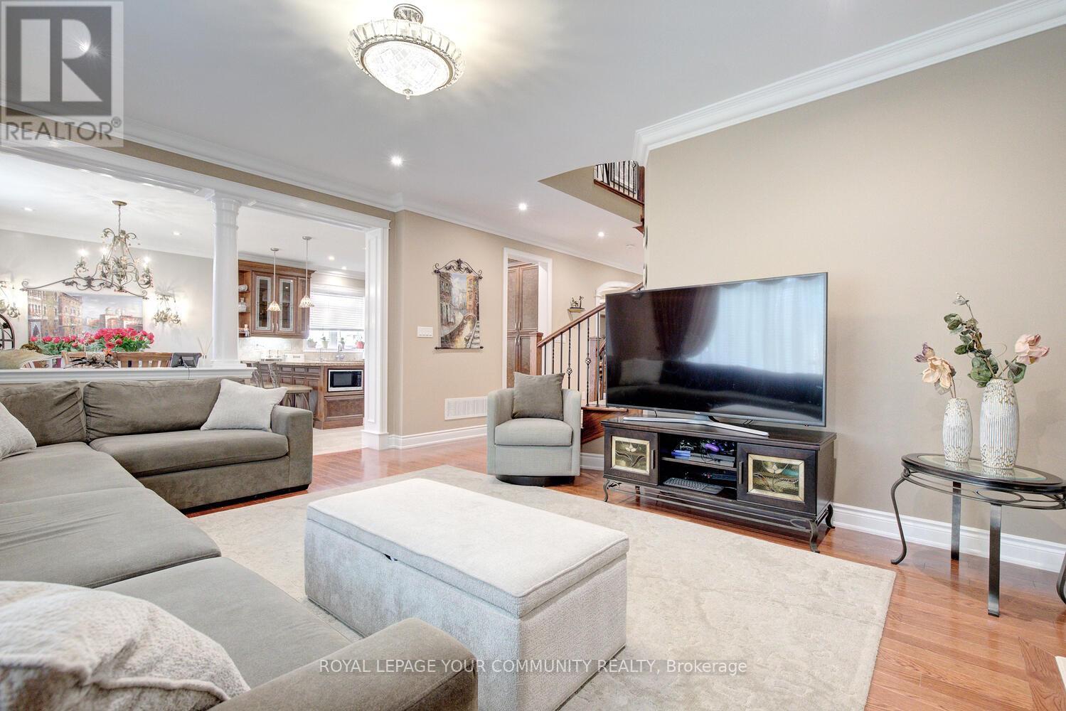 58 Michael Fisher Avenue, Vaughan, Ontario  L6A 0K9 - Photo 21 - N12526970