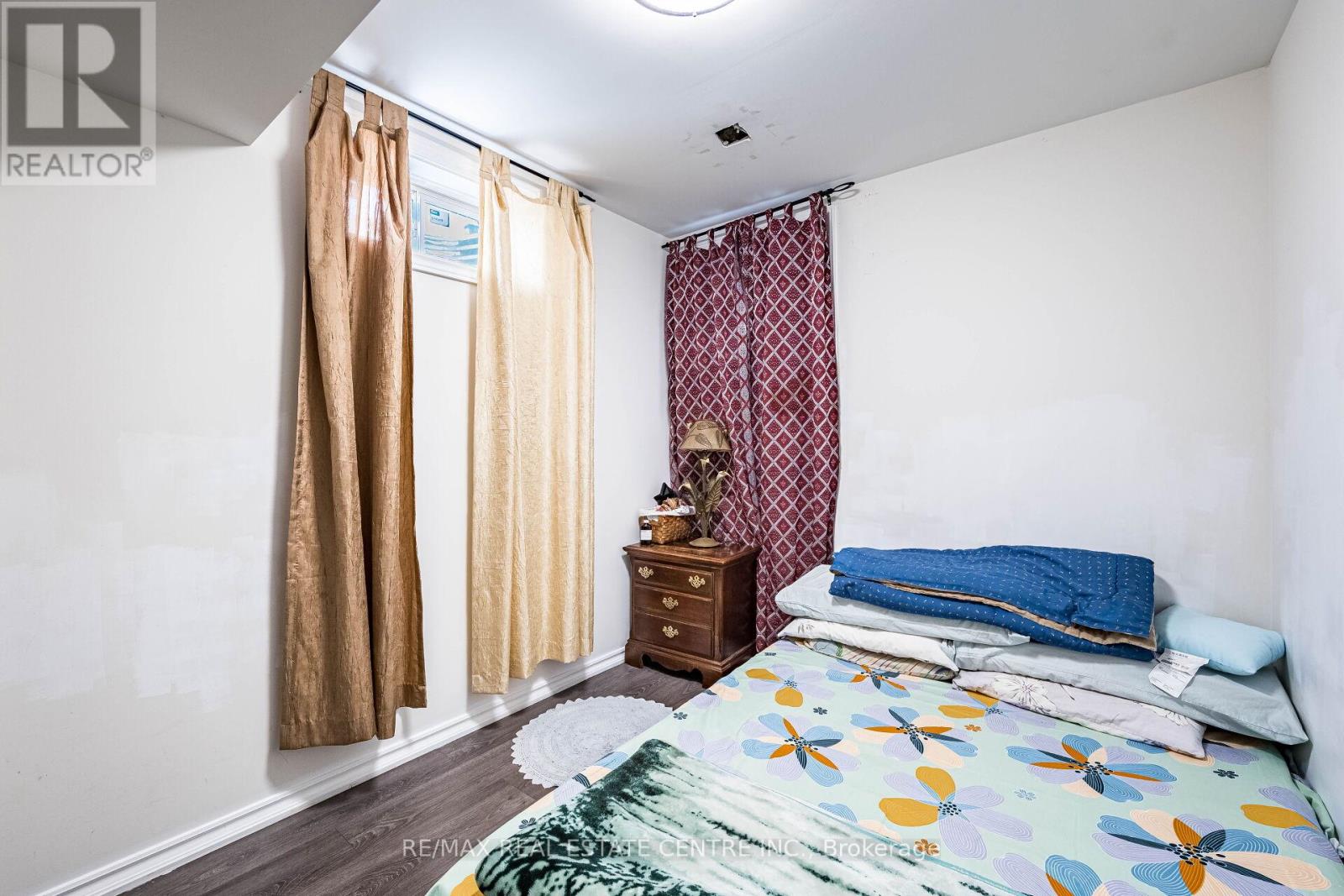 8 Clunburry Road, Brampton, Ontario  L7A 5B4 - Photo 11 - W12526956