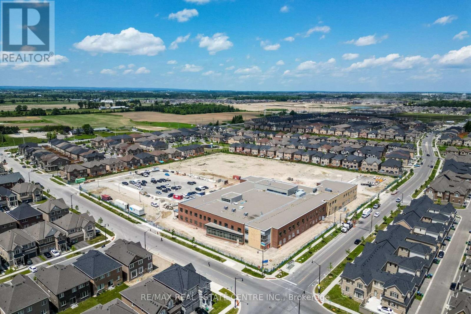 8 Clunburry Road, Brampton, Ontario  L7A 5B4 - Photo 16 - W12526956