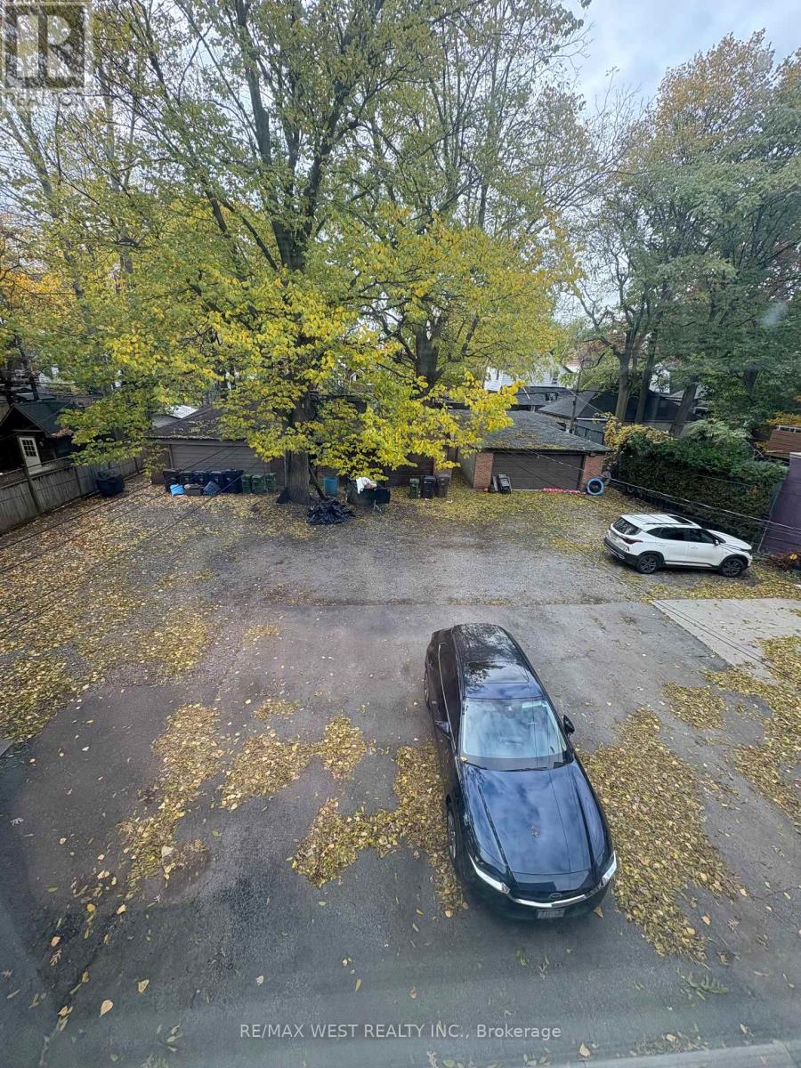 2n - 328 High Park Avenue, Toronto, Ontario  M6P 2S7 - Photo 15 - W12526972