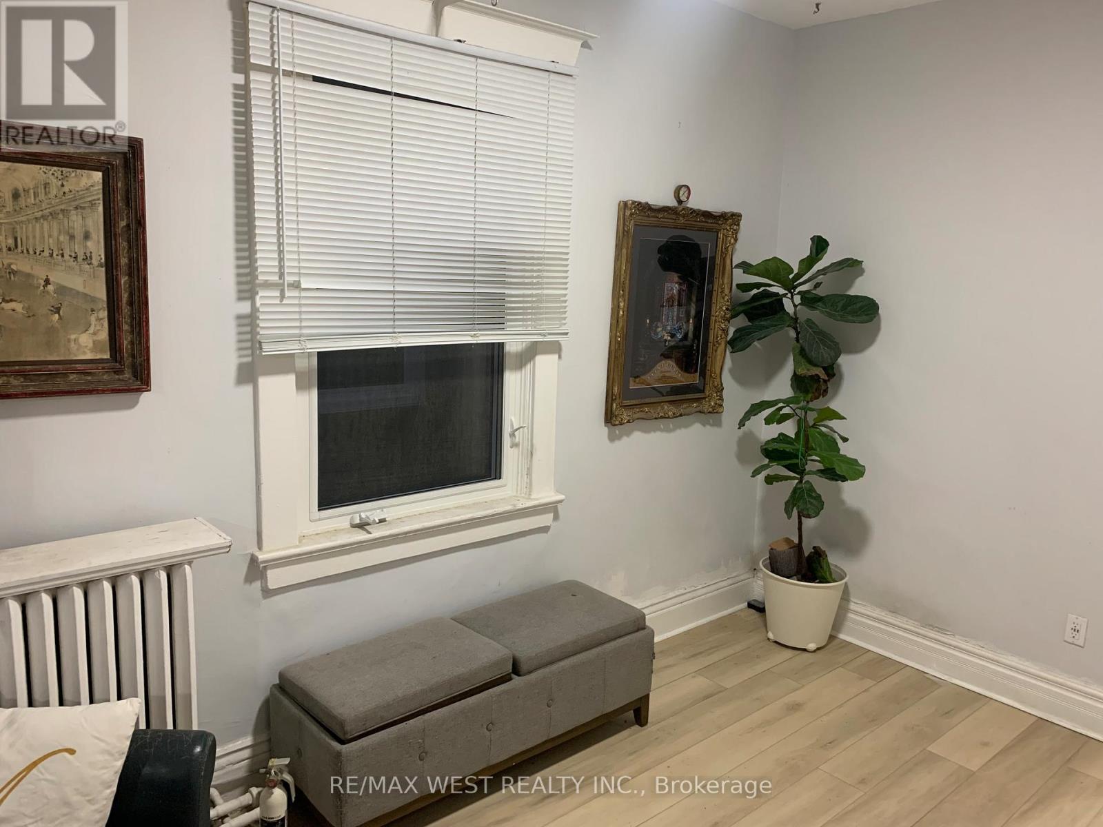 2n - 328 High Park Avenue, Toronto, Ontario  M6P 2S7 - Photo 7 - W12526972