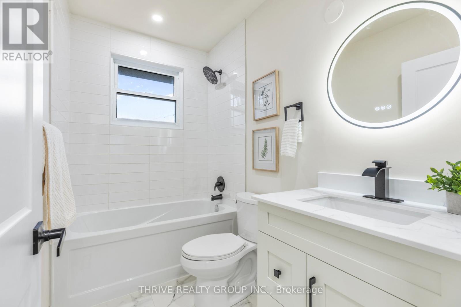 239 Commissioners Road W, London South, Ontario  N6J 1Y2 - Photo 10 - X12526514