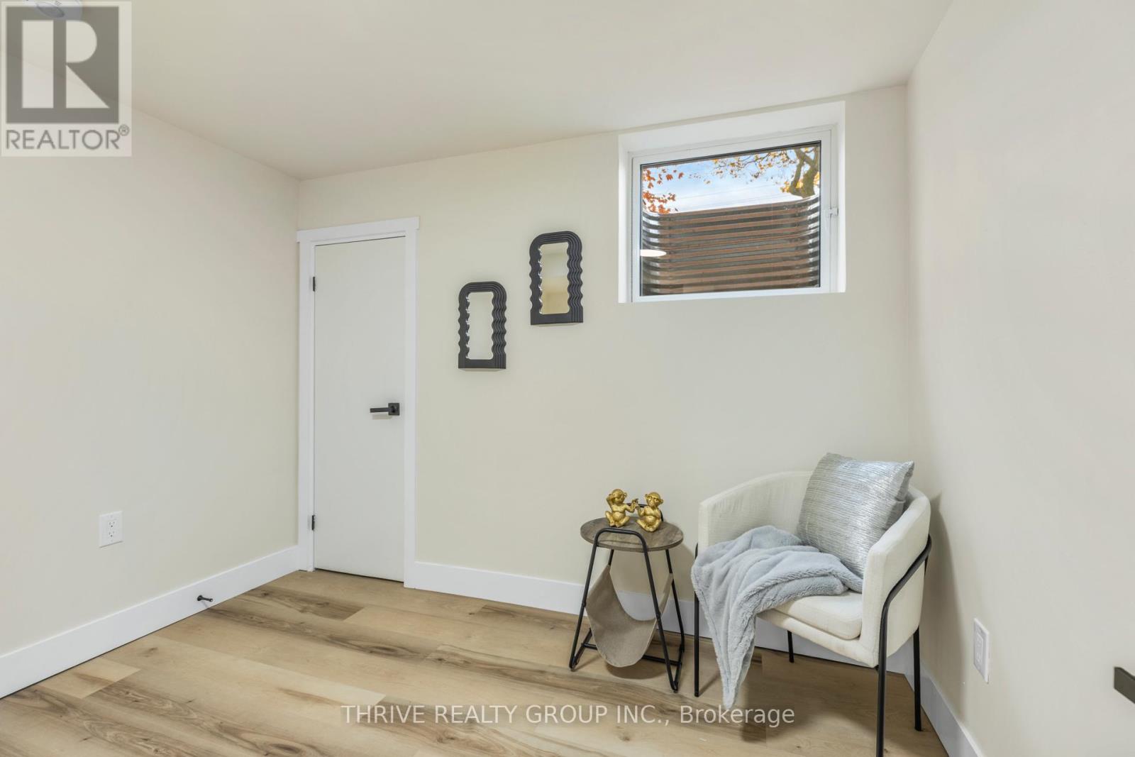 239 Commissioners Road W, London South, Ontario  N6J 1Y2 - Photo 22 - X12526514