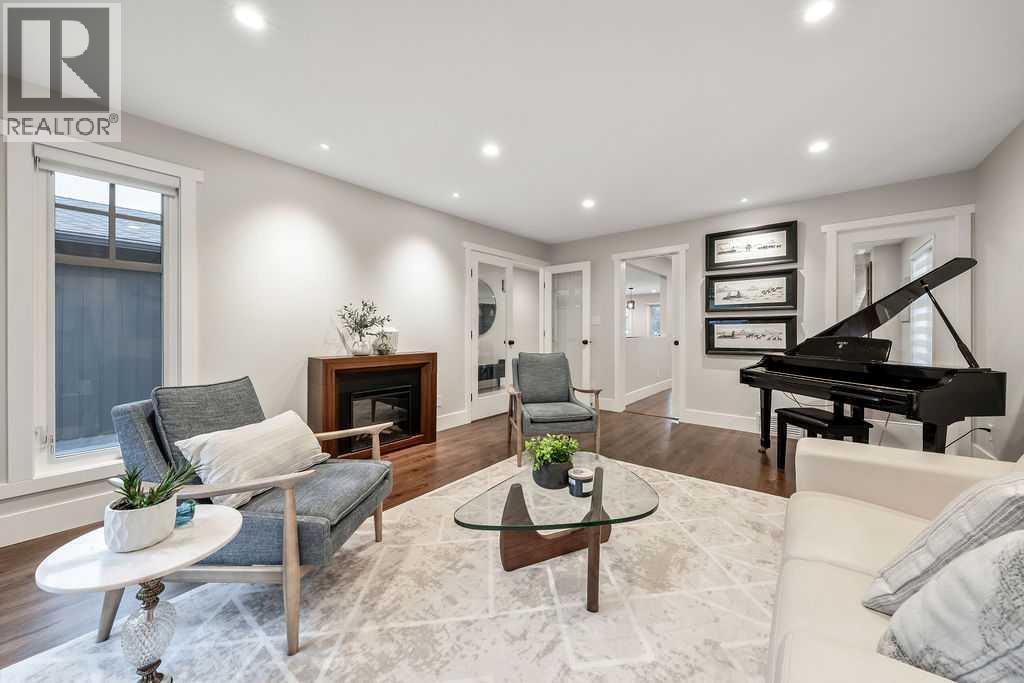 147 Oakside Place Sw, Calgary, Alberta  T2V 4R1 - Photo 6 - A2269066