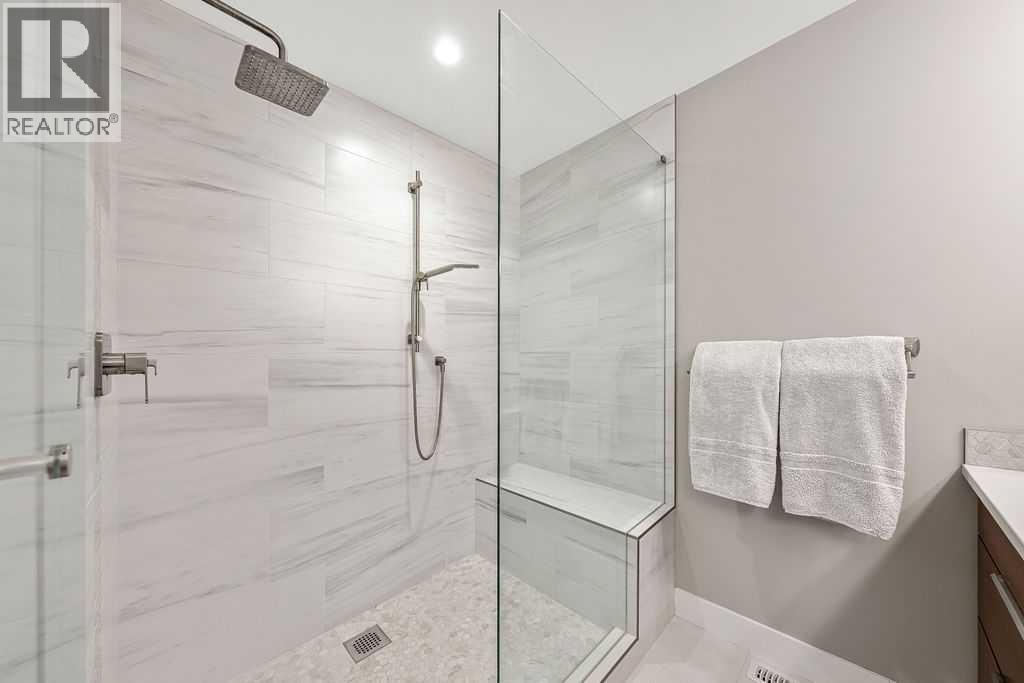 147 Oakside Place Sw, Calgary, Alberta  T2V 4R1 - Photo 20 - A2269066