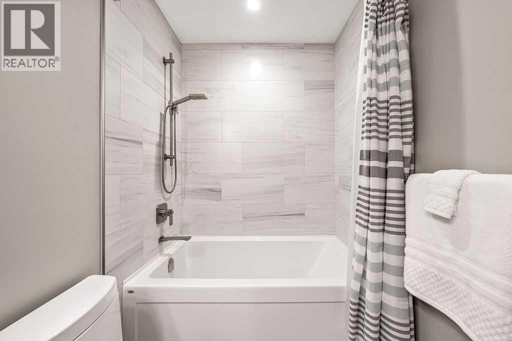 147 Oakside Place Sw, Calgary, Alberta  T2V 4R1 - Photo 24 - A2269066