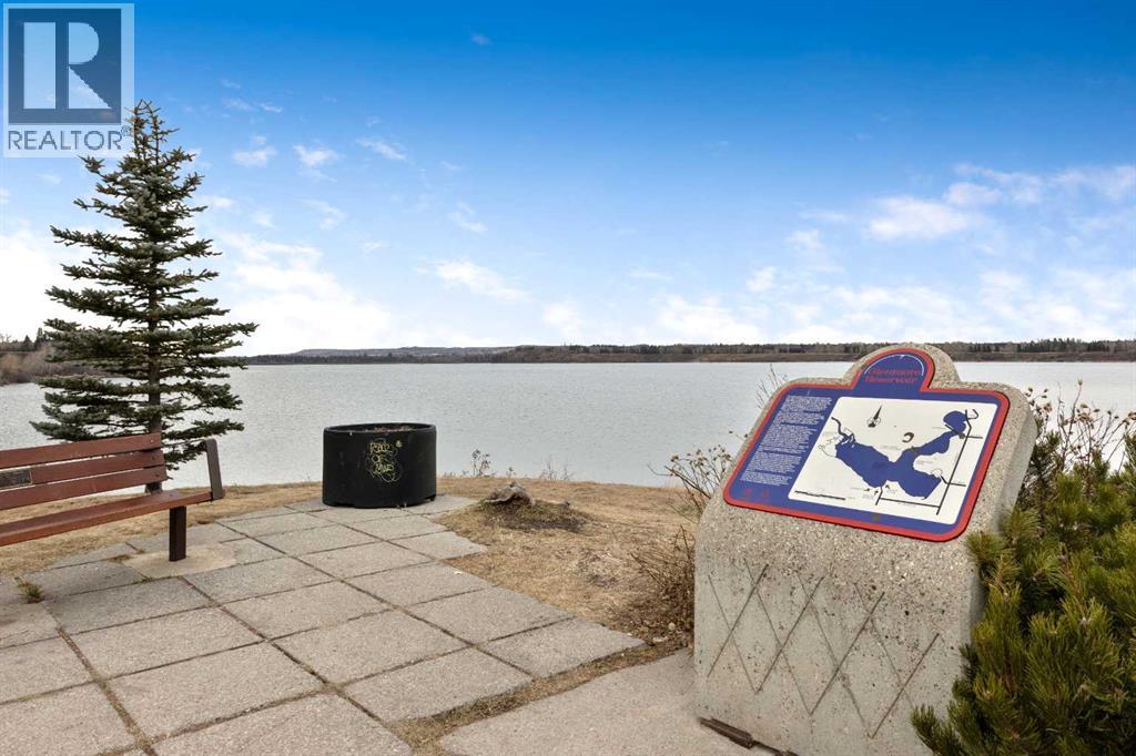 147 Oakside Place Sw, Calgary, Alberta  T2V 4R1 - Photo 50 - A2269066