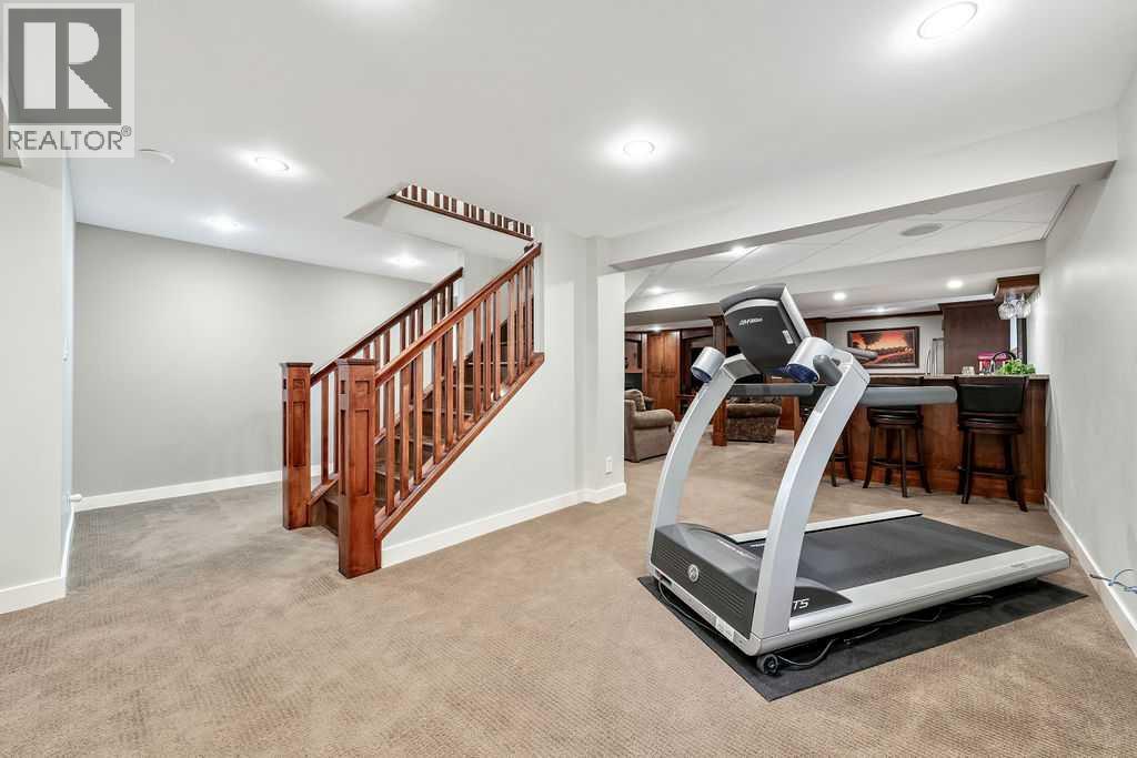 147 Oakside Place Sw, Calgary, Alberta  T2V 4R1 - Photo 33 - A2269066