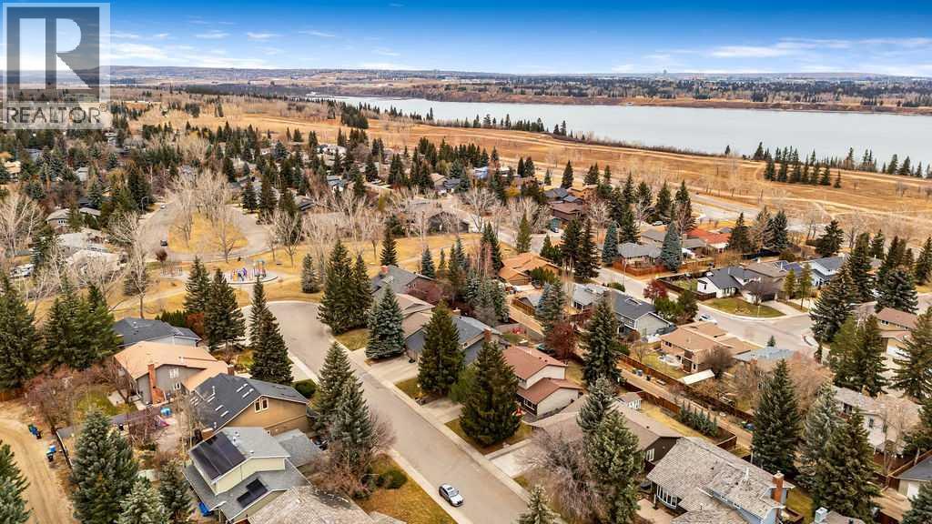 147 Oakside Place Sw, Calgary, Alberta  T2V 4R1 - Photo 40 - A2269066