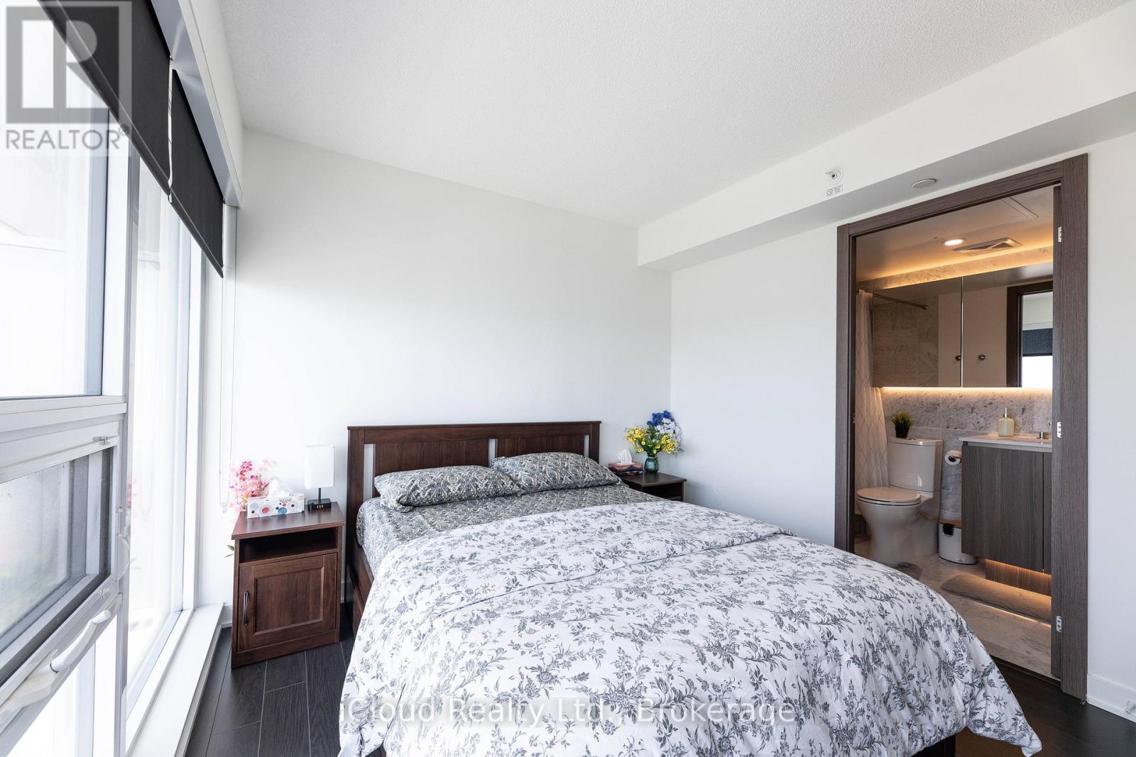 2311 - 19 Bathurst Street, Toronto, Ontario  M5V 0N2 - Photo 16 - C12527028