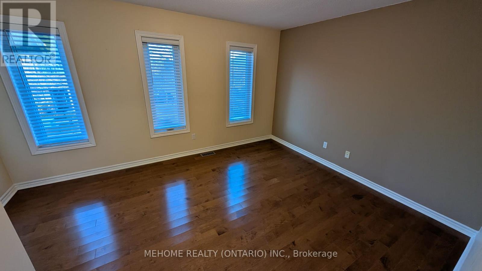 1505 Avonmore Square, Pickering, Ontario  L1V 7H2 - Photo 9 - E12526990