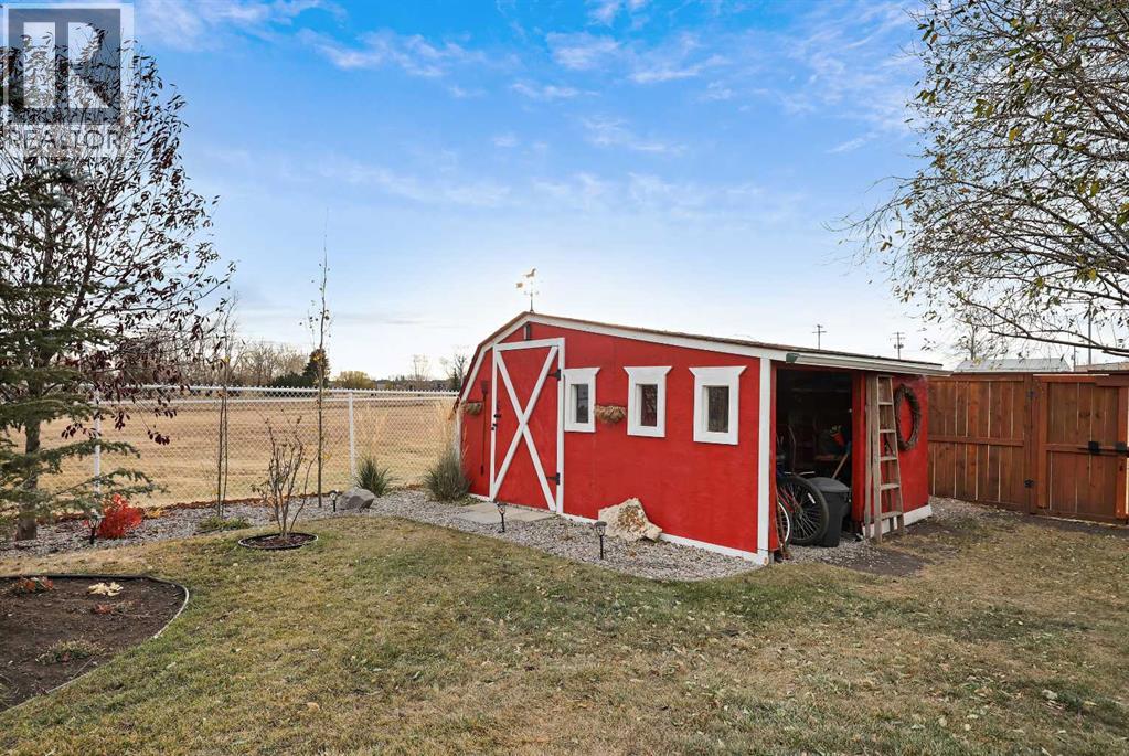 835 Beckner Crescent, Carstairs, Alberta  T0M 0N0 - Photo 37 - A2264611