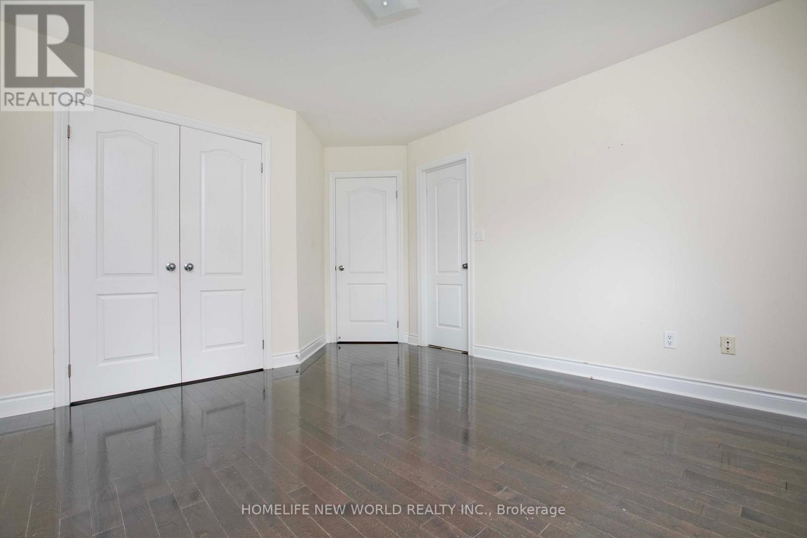 1015 Ralston Crescent, Newmarket, Ontario  L3X 3H8 - Photo 22 - N12526984