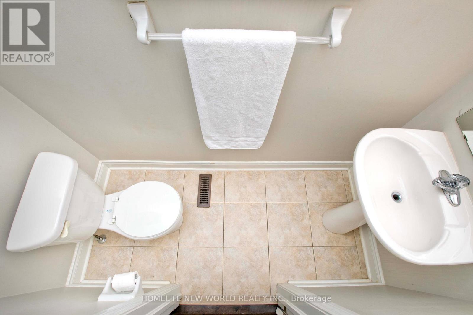 1015 Ralston Crescent, Newmarket, Ontario  L3X 3H8 - Photo 27 - N12526984