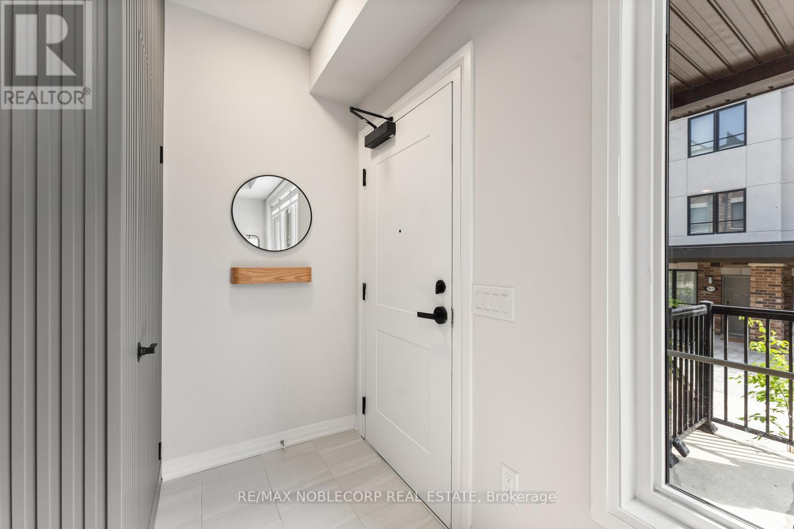 5 - 40 Baynes Way, Bradford West Gwillimbury, Ontario L3Z 4M4 - Photo 7 - N12527000