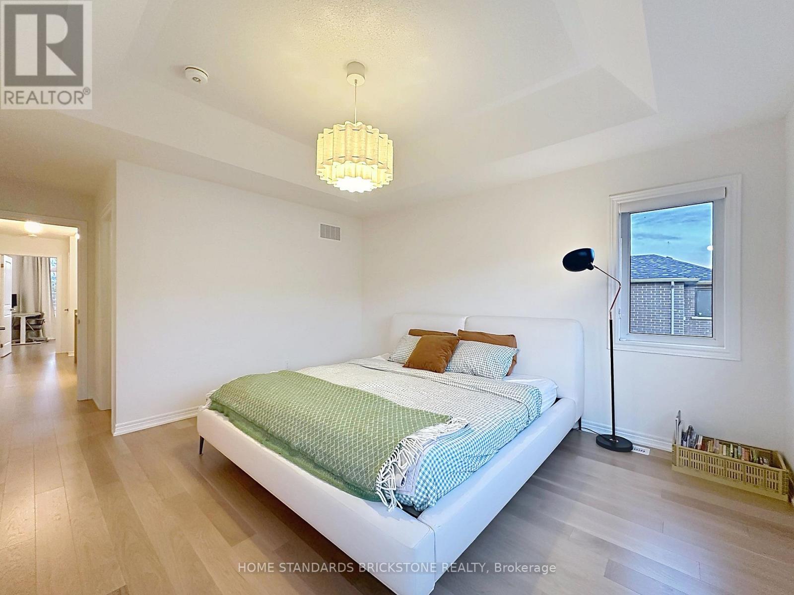 1295 Davis Loop, Innisfil, Ontario  L0L 1W0 - Photo 11 - N12527012