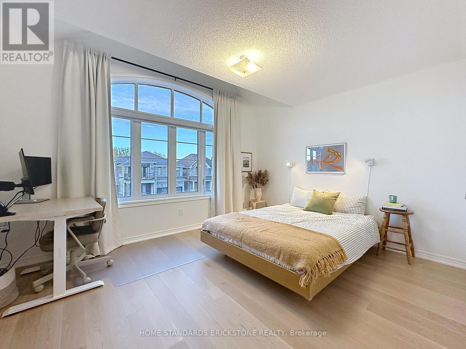 1295 Davis Loop, Innisfil, Ontario  L0L 1W0 - Photo 13 - N12527012