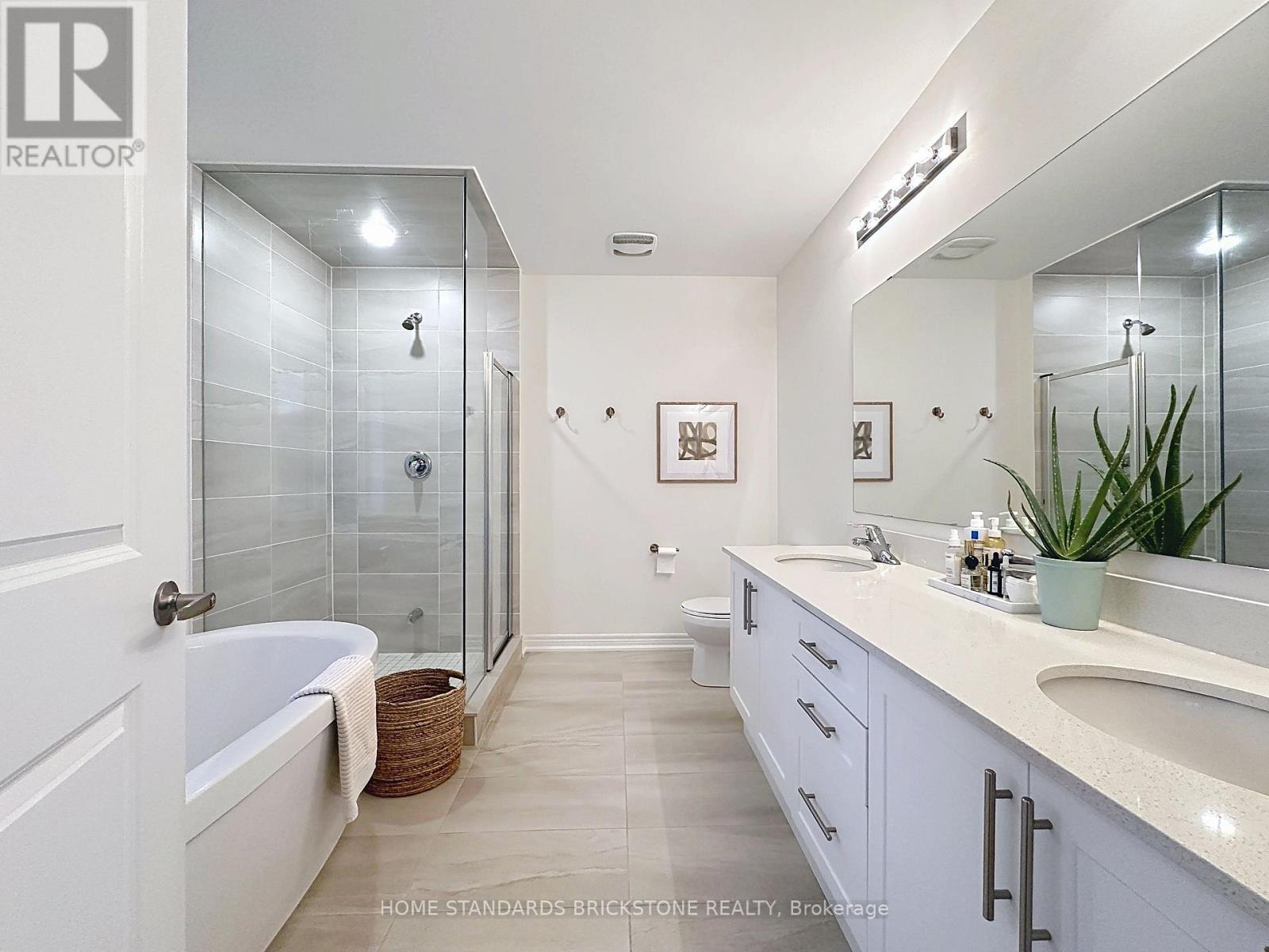 1295 Davis Loop, Innisfil, Ontario  L0L 1W0 - Photo 20 - N12527012