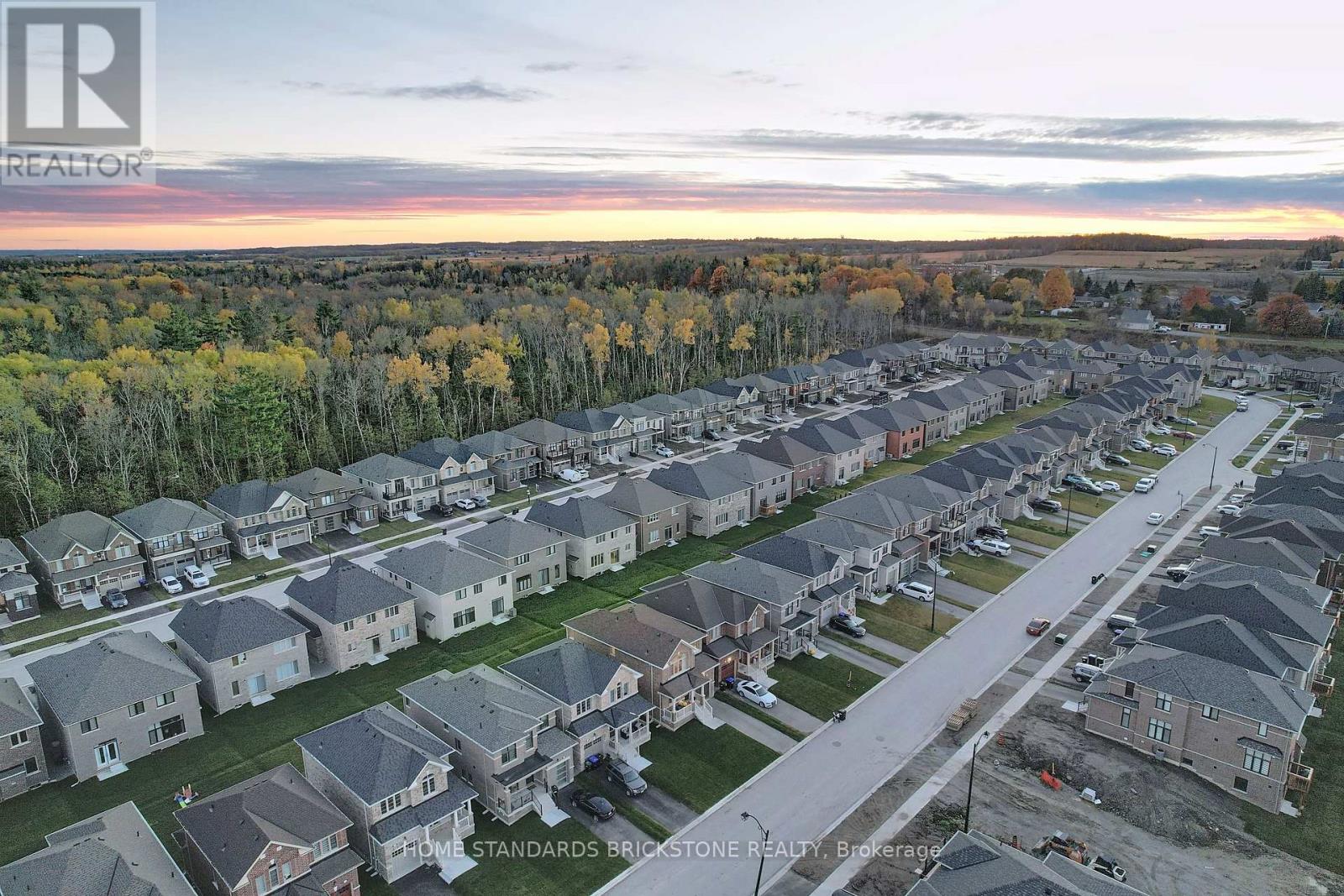 1295 Davis Loop, Innisfil, Ontario  L0L 1W0 - Photo 24 - N12527012