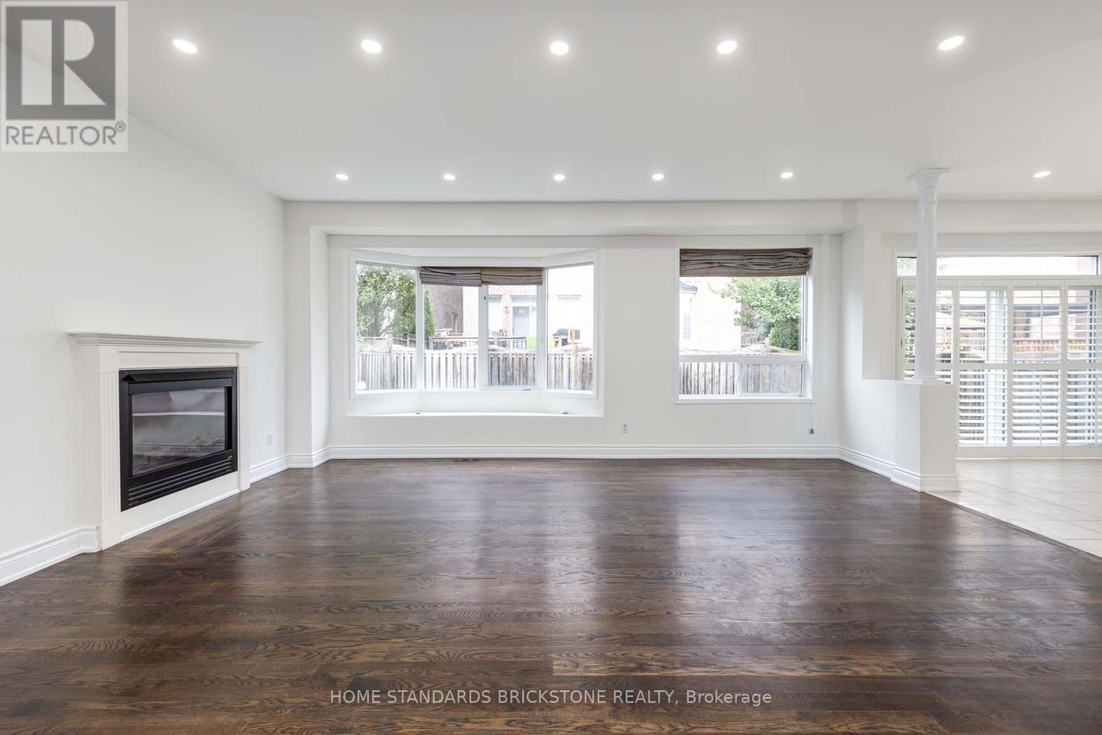 76 Leameadow Road, Vaughan, Ontario  L4J 8T5 - Photo 10 - N12527020