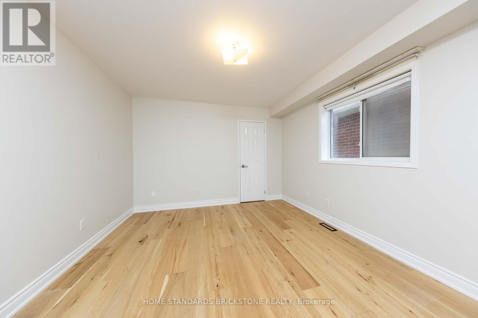 76 Leameadow Road, Vaughan, Ontario  L4J 8T5 - Photo 24 - N12527020