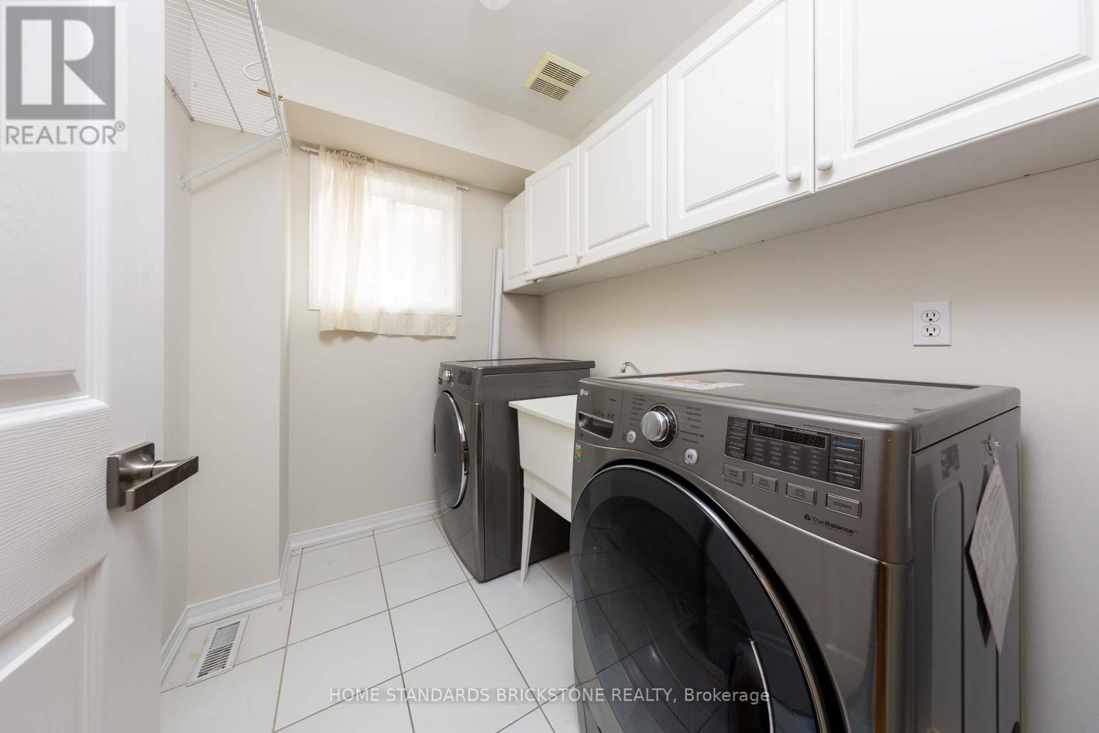 76 Leameadow Road, Vaughan, Ontario  L4J 8T5 - Photo 34 - N12527020