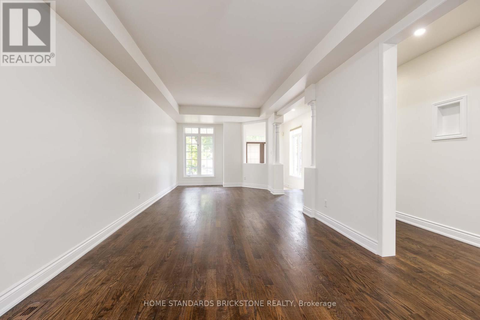 76 Leameadow Road, Vaughan, Ontario  L4J 8T5 - Photo 5 - N12527020