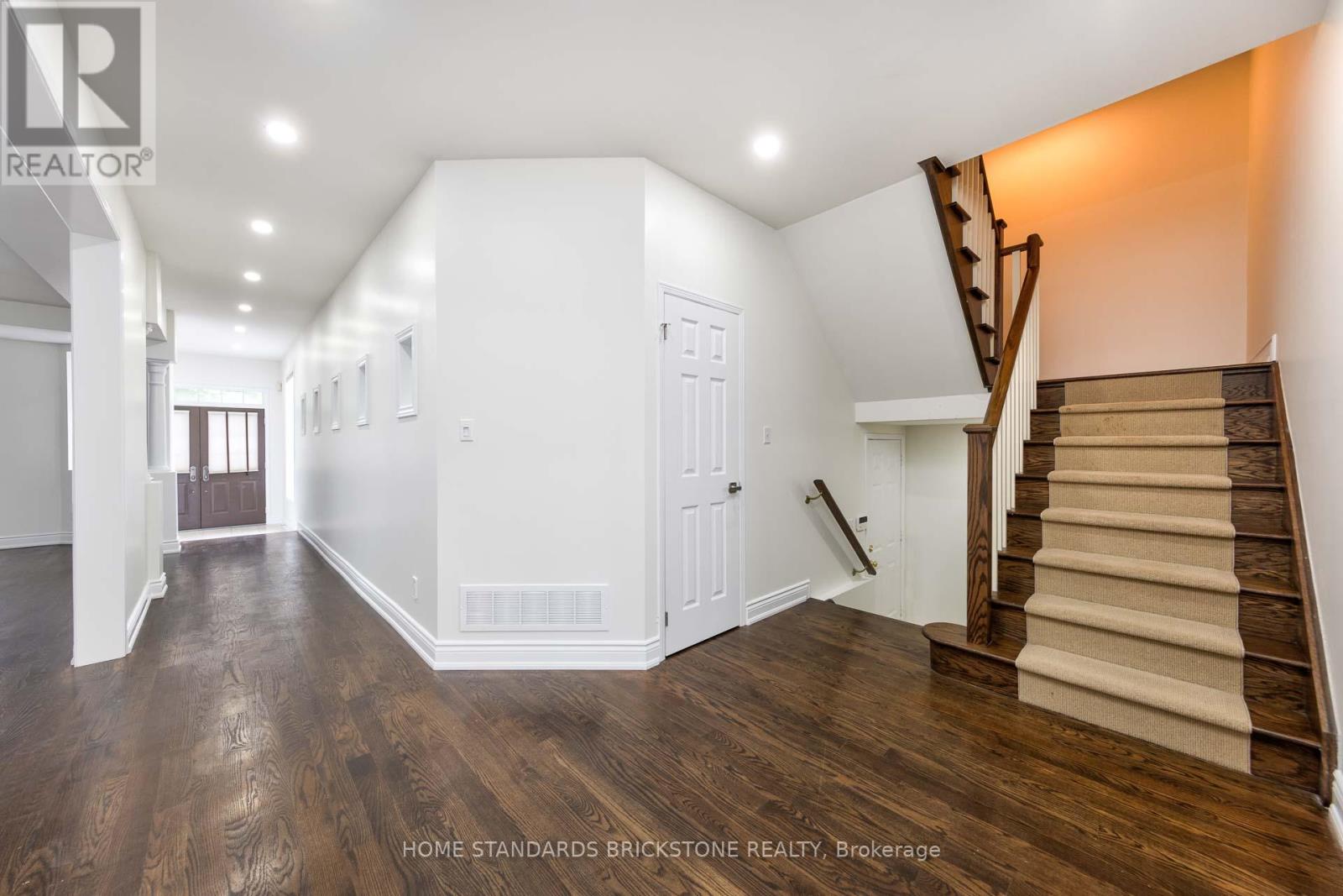 76 Leameadow Road, Vaughan, Ontario  L4J 8T5 - Photo 8 - N12527020