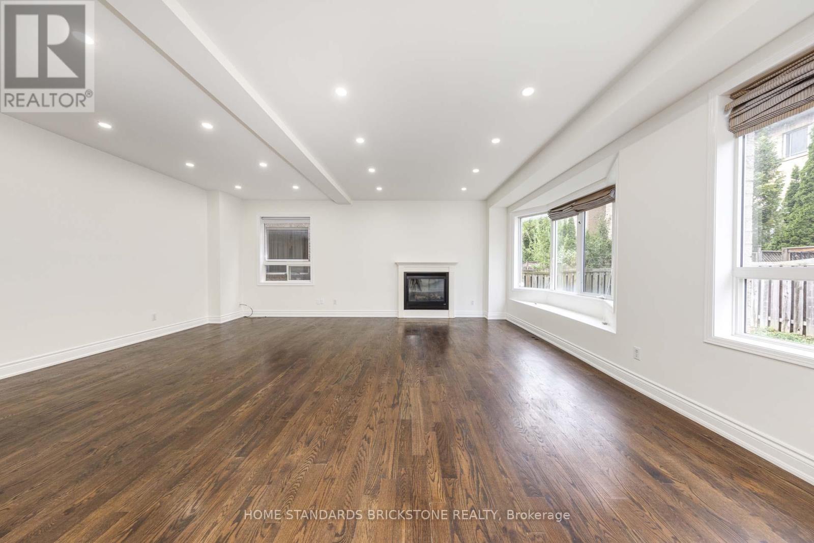 76 Leameadow Road, Vaughan, Ontario  L4J 8T5 - Photo 9 - N12527020