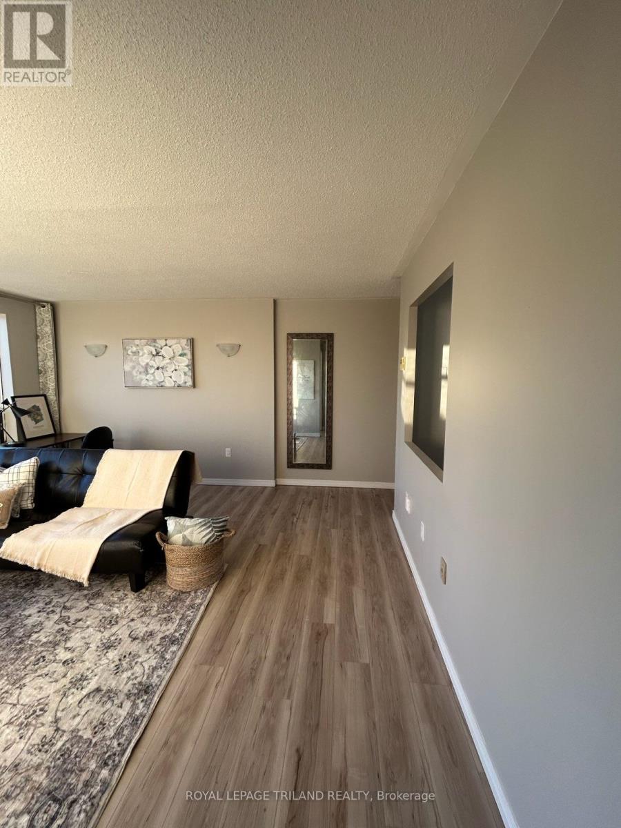 605 - 650 Cheapside Street, London East, Ontario  N5Y 5J8 - Photo 6 - X12509638