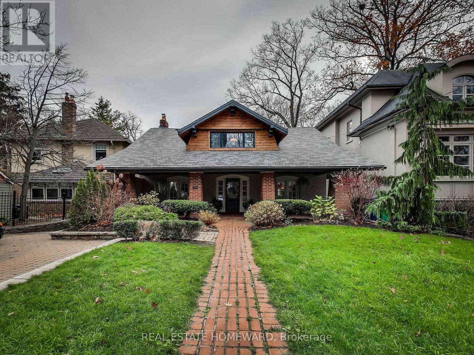 15 PINE CRESCENT, Toronto, Ontario