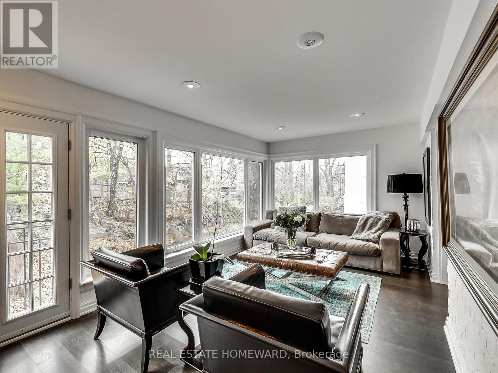 15 Pine Crescent, Toronto, Ontario  M4E 1L1 - Photo 17 - E12524798