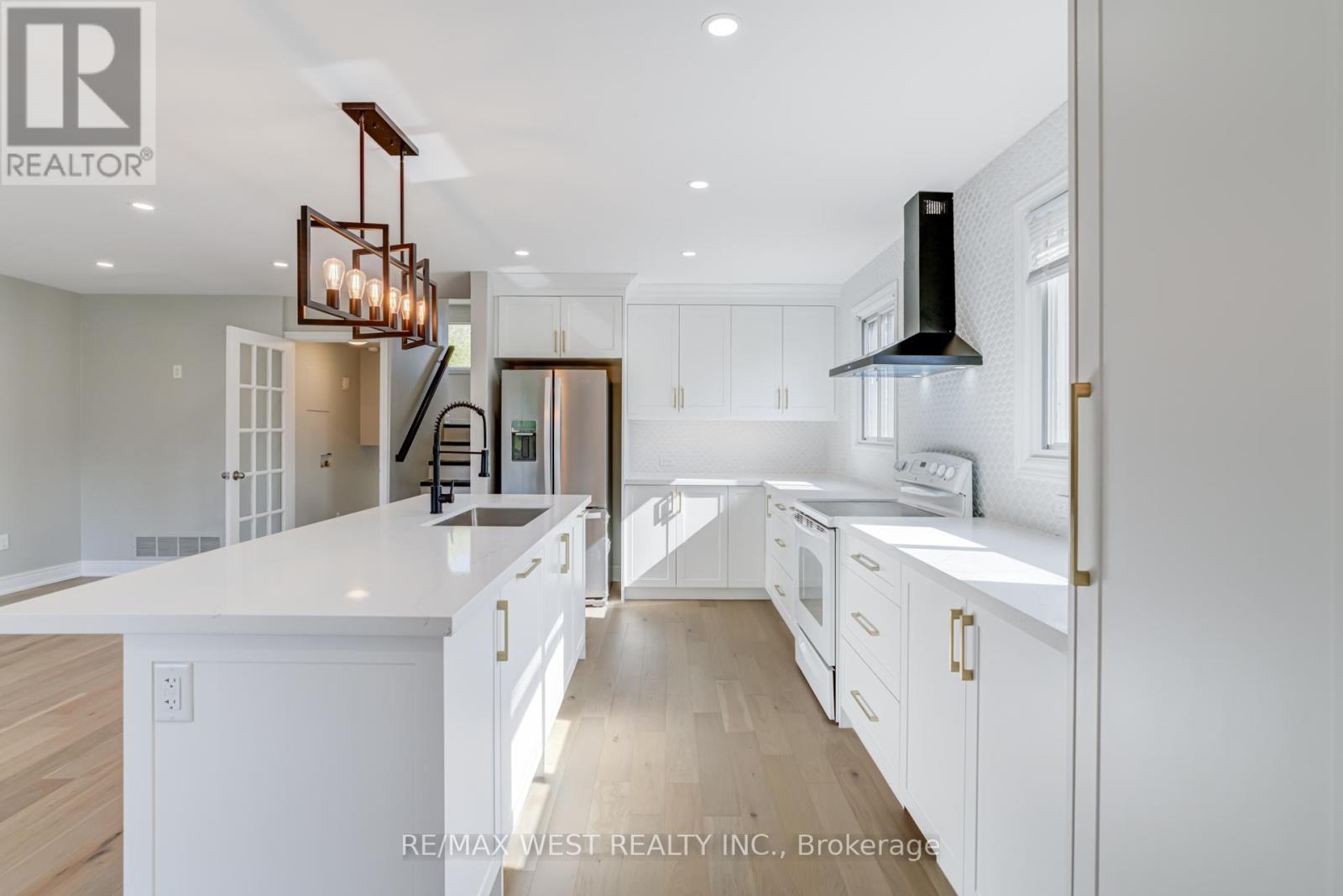 101 Tall Grass Trail, Vaughan, Ontario L4L 3J3 - Photo 11 - N12463171