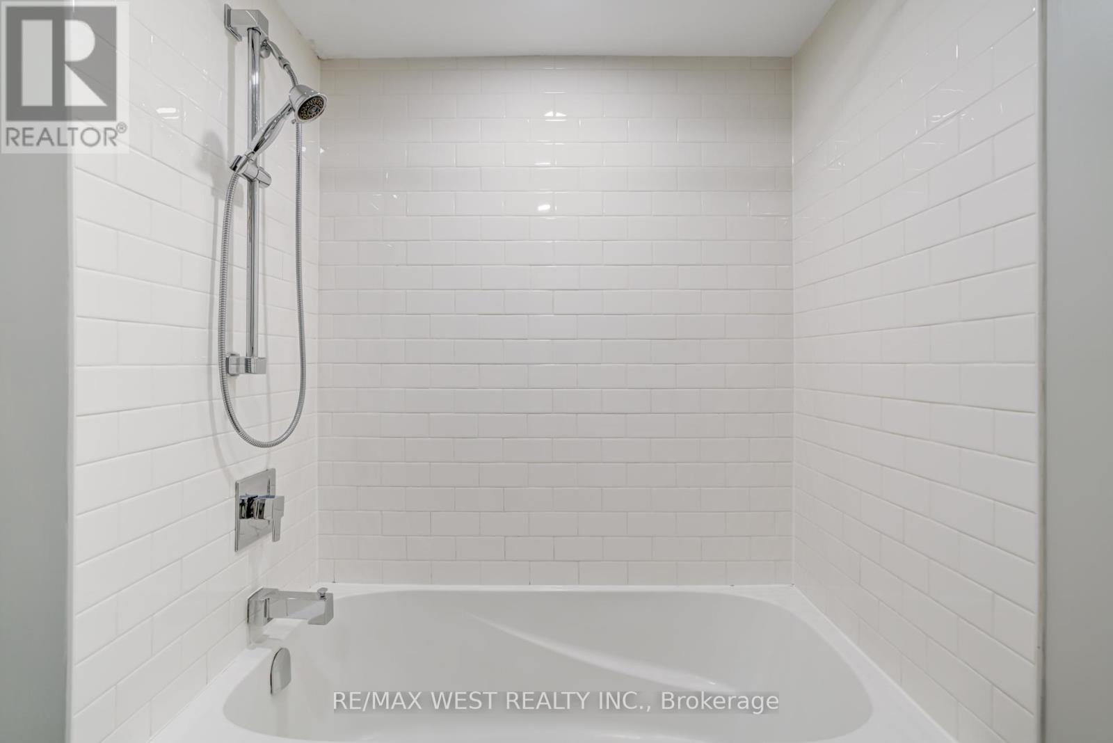 101 Tall Grass Trail, Vaughan, Ontario L4L 3J3 - Photo 22 - N12463171