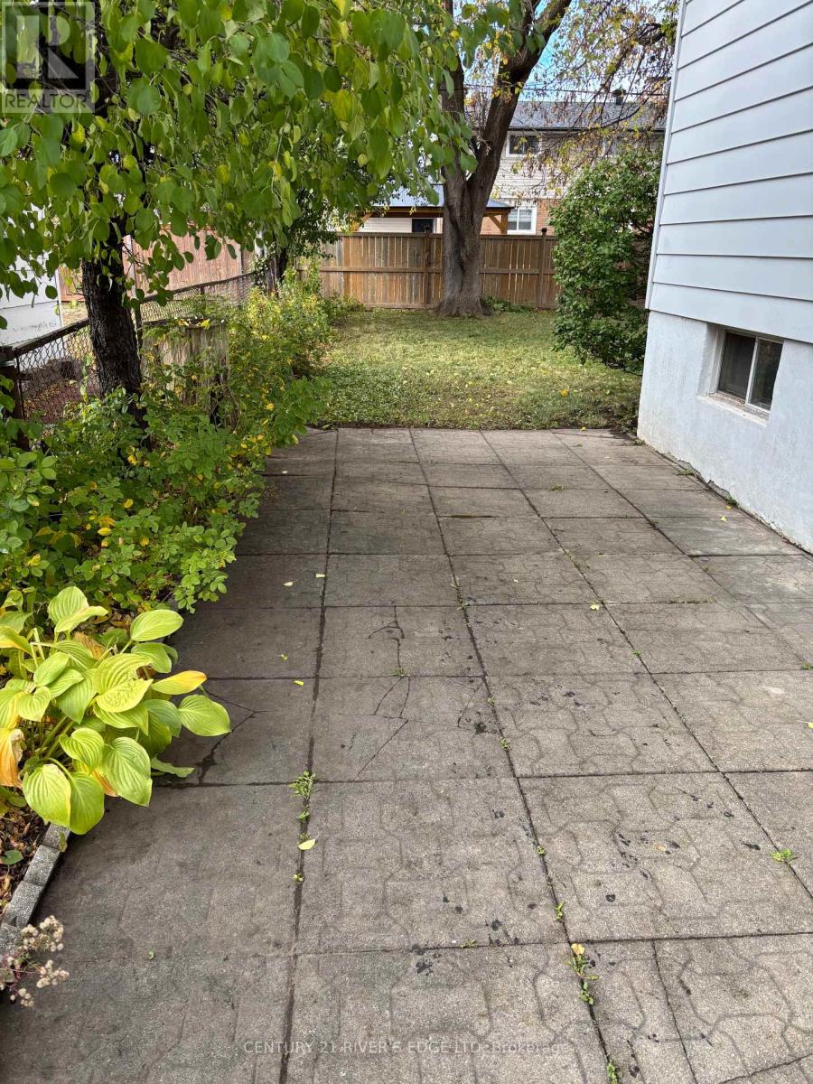 2527 Needham Crescent, Ottawa, Ontario  K1V 6K1 - Photo 5 - X12526552