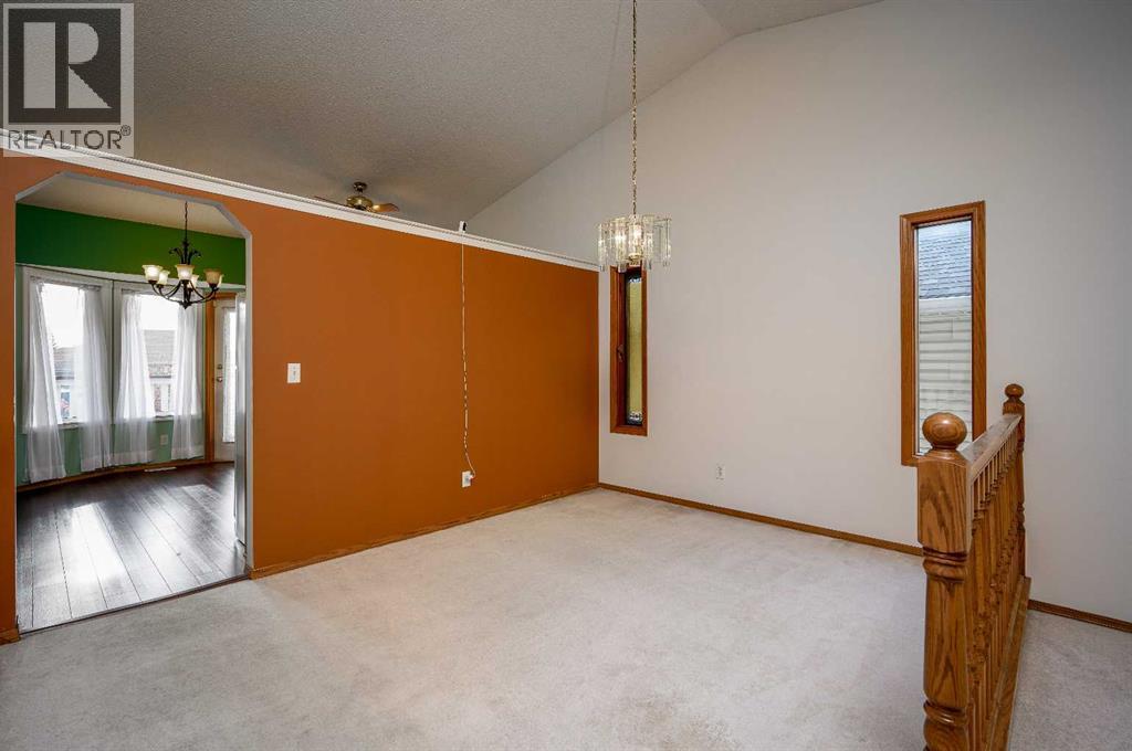 21 Citadel Drive Nw, Calgary, Alberta  T3G 3X7 - Photo 5 - A2269038