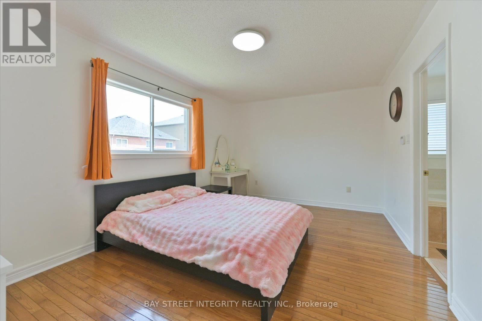 32 Sail Crescent, Vaughan, Ontario  L6A 2Z2 - Photo 19 - N12393233