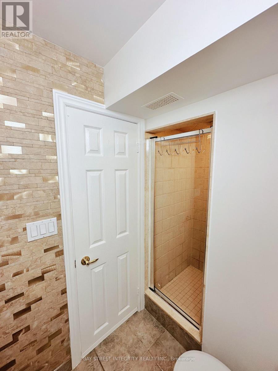 32 Sail Crescent, Vaughan, Ontario  L6A 2Z2 - Photo 26 - N12393233