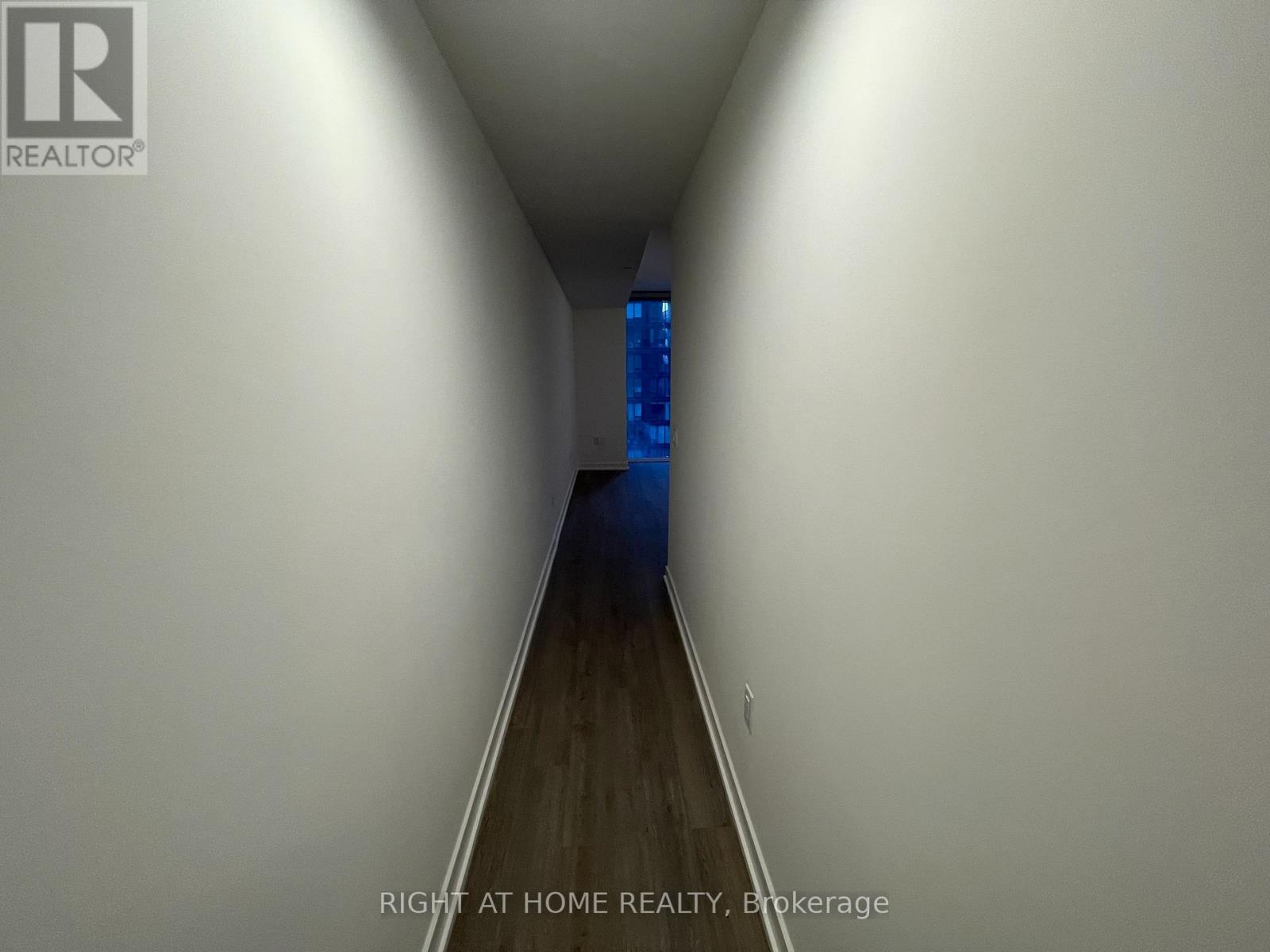 1105 - 357 King Street W, Toronto, Ontario  M5V 0S7 - Photo 10 - C12527050