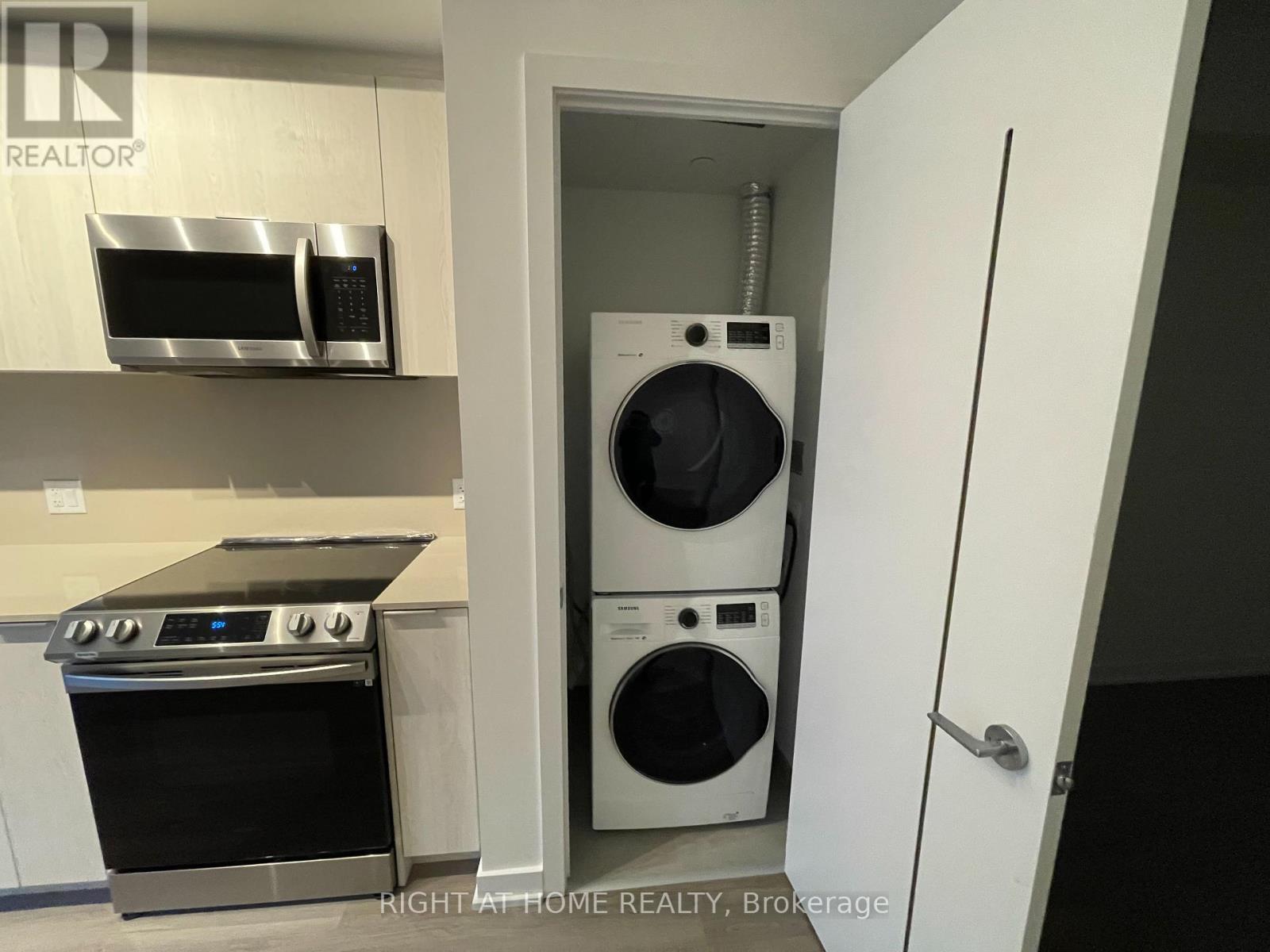 1105 - 357 King Street W, Toronto, Ontario  M5V 0S7 - Photo 14 - C12527050