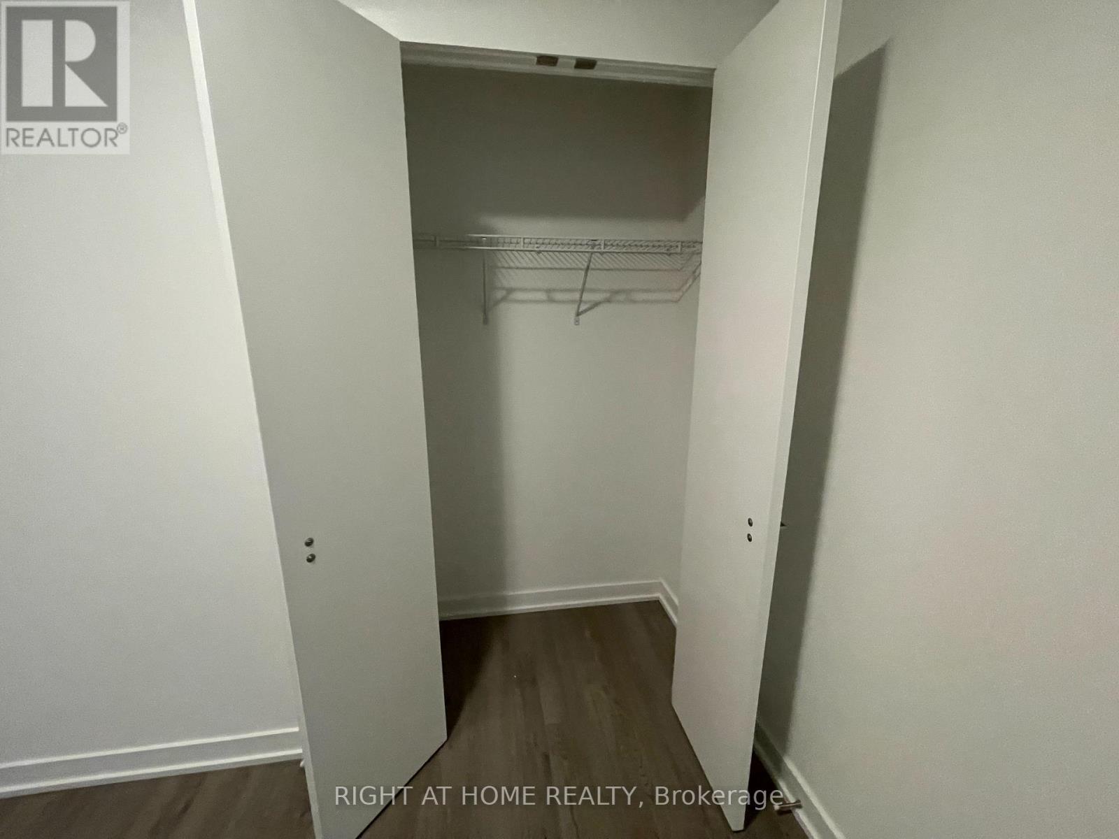 1105 - 357 King Street W, Toronto, Ontario  M5V 0S7 - Photo 20 - C12527050