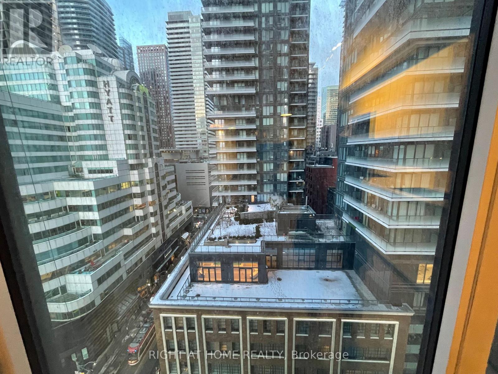 1105 - 357 King Street W, Toronto, Ontario  M5V 0S7 - Photo 22 - C12527050