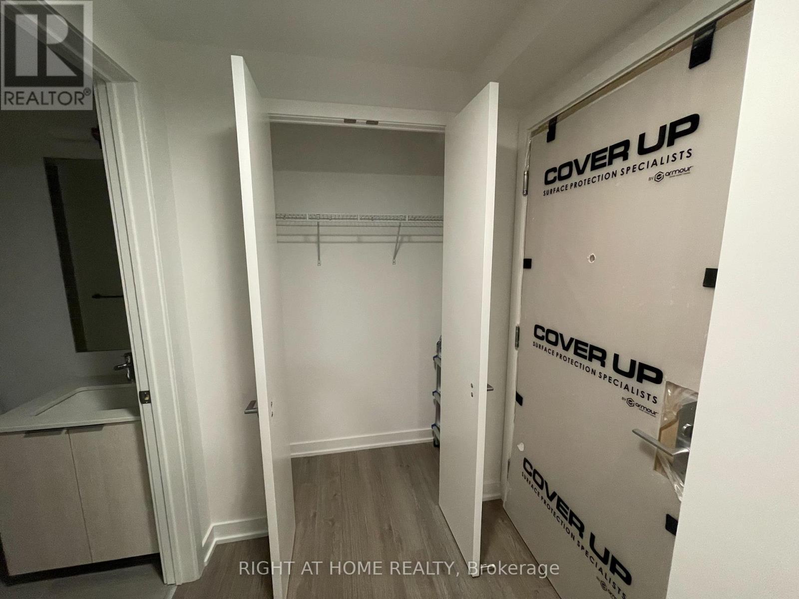 1105 - 357 King Street W, Toronto, Ontario  M5V 0S7 - Photo 5 - C12527050