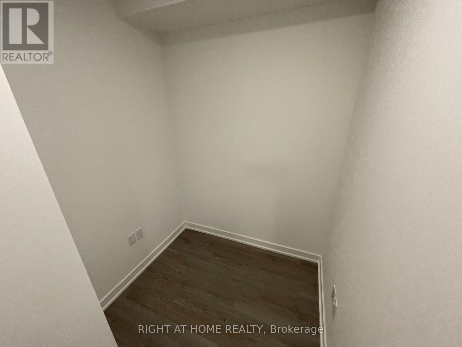 1105 - 357 King Street W, Toronto, Ontario  M5V 0S7 - Photo 9 - C12527050