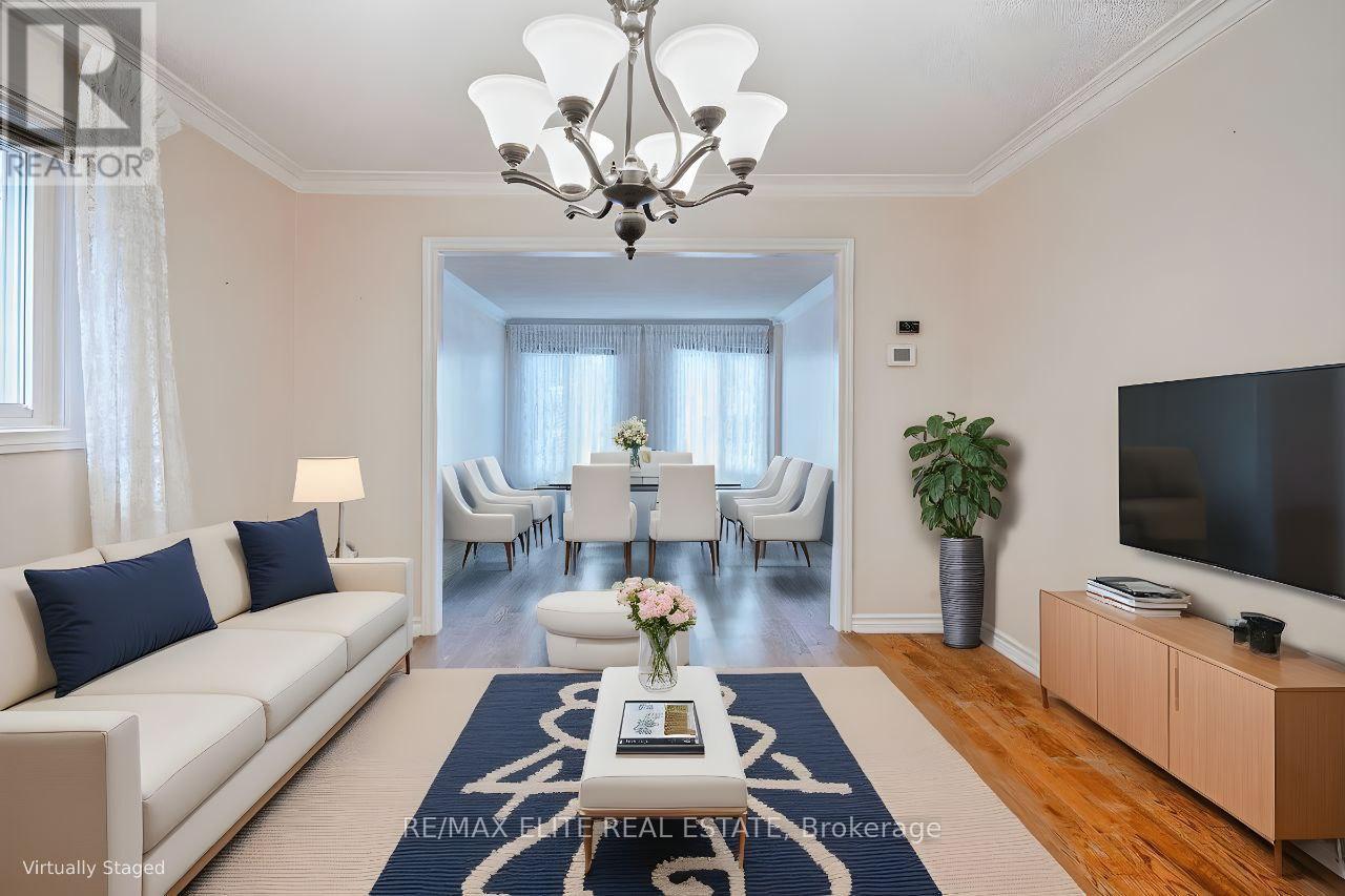 Main - 219 Connaught Avenue, Toronto, Ontario  M2M 1H6 - Photo 5 - C12527070
