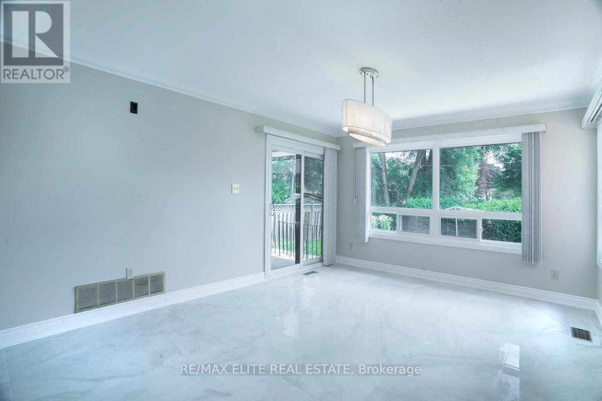 Main - 219 Connaught Avenue, Toronto, Ontario  M2M 1H6 - Photo 7 - C12527070