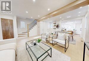 547 Melrose Avenue, Toronto, Ontario  M5M 2A4 - Photo 6 - C12527072